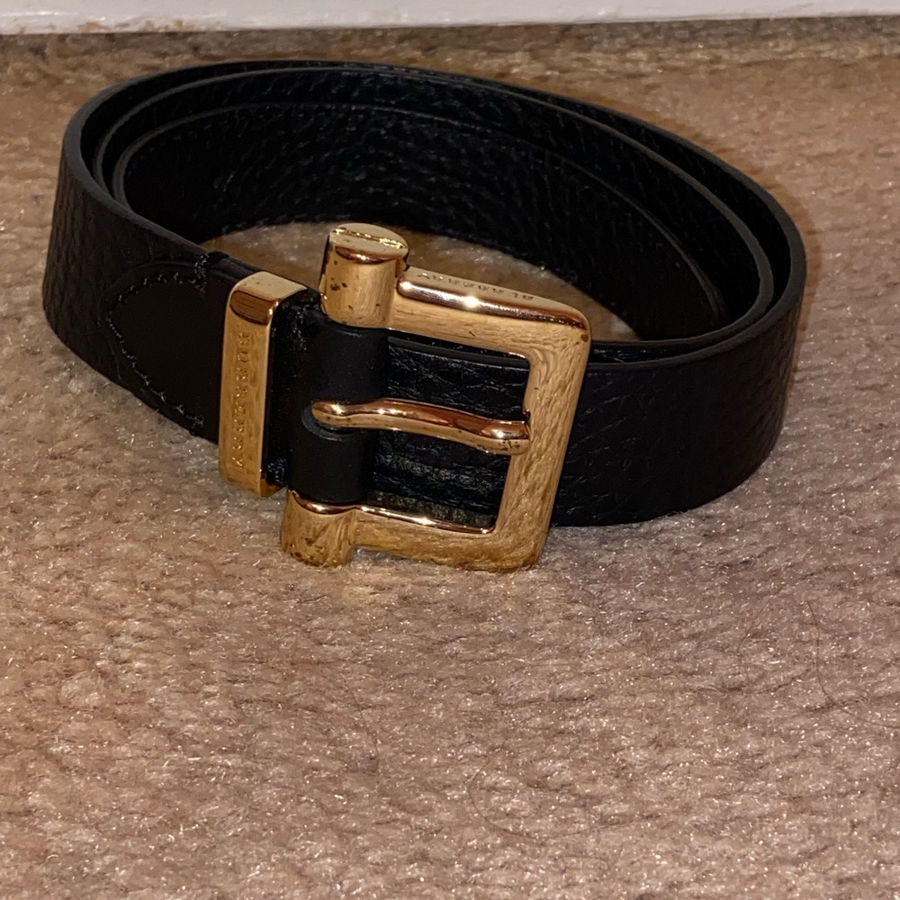 Women’s black leather Burberry belt